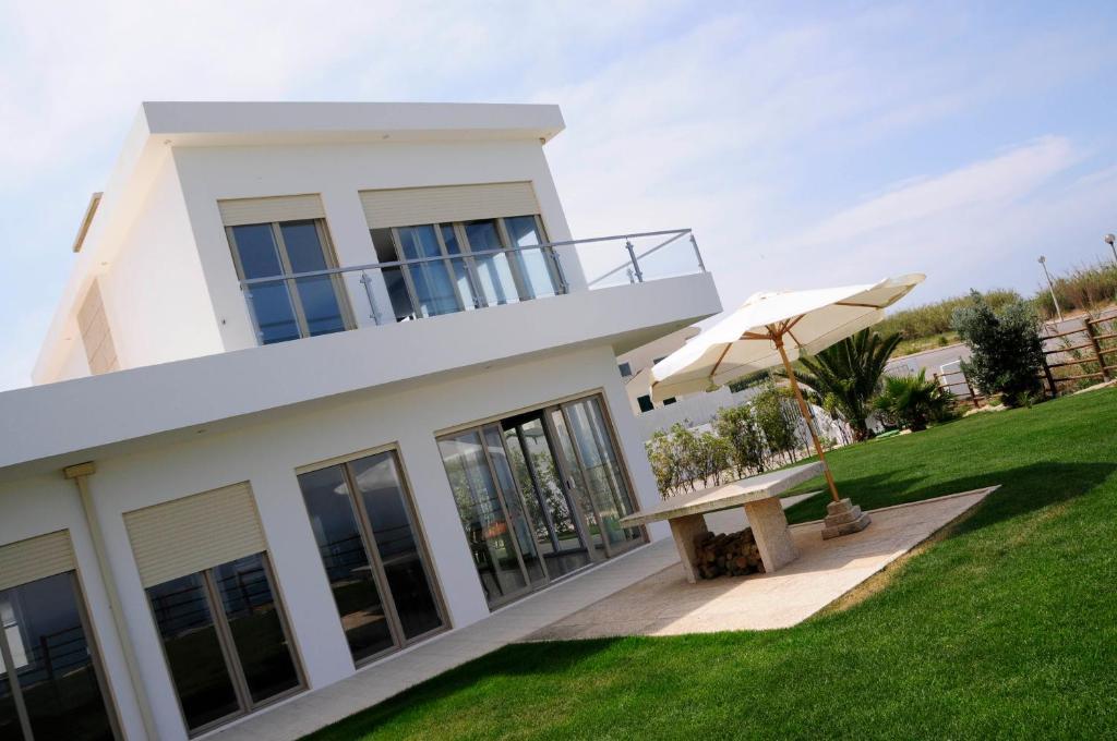 Silver Coast Vacation - Your Unique Inn Лорінян Екстер'єр фото